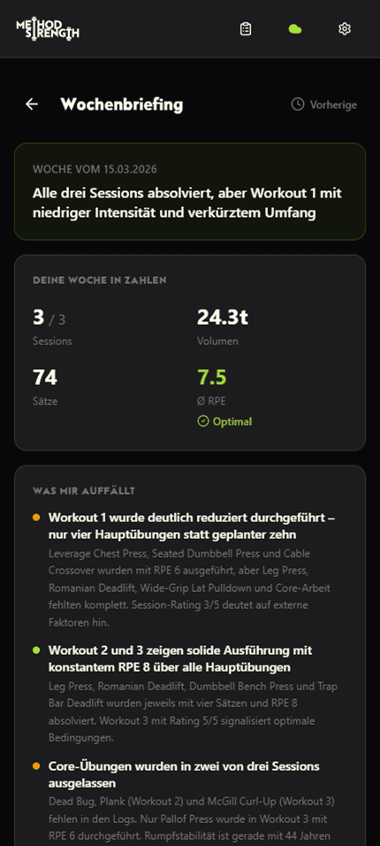 Wöchentliches KI-Briefing — strukturierte Anpassungsempfehlungen auf Basis der letzten Trainingseinheiten